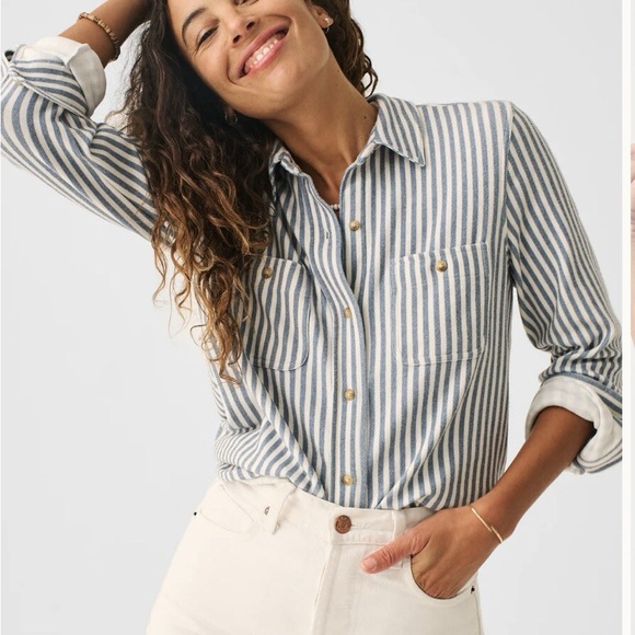 Faherty Women’s Legend Sweater Shirt Navy White Stripe Button Up Shirt Small - Picture 1 of 12